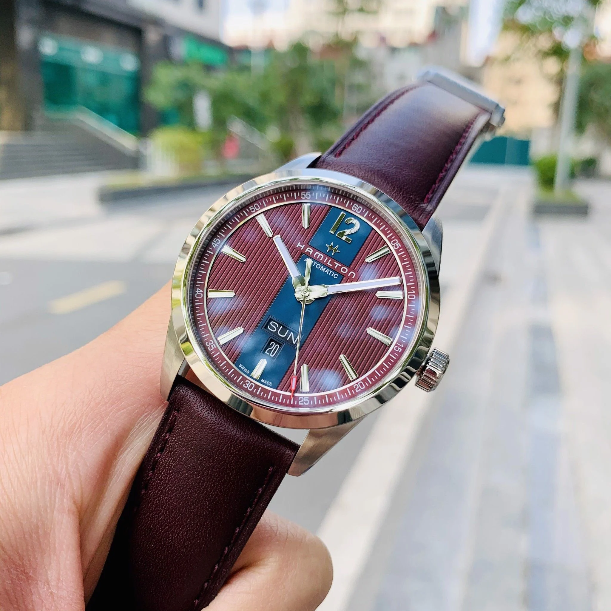 Hamilton H43515875 นาฬิกาผู้ชาย BROADWAY DAY DATE AUTO Men's Watch