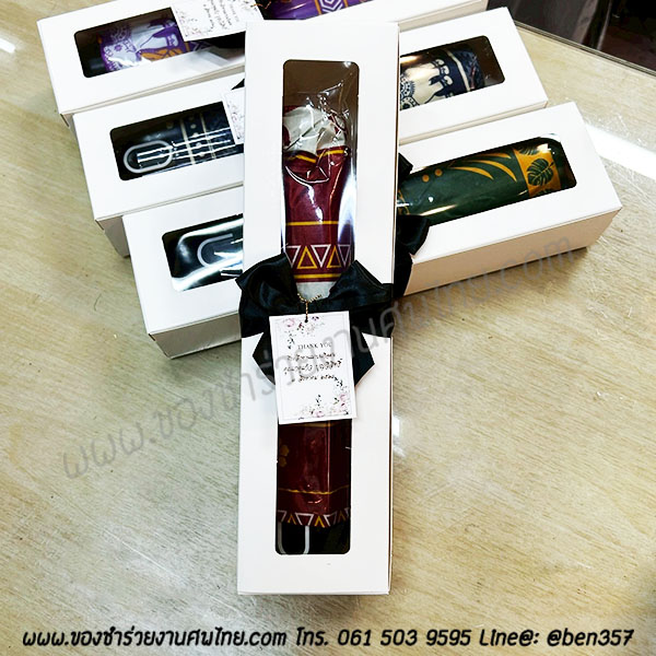 ของชำร่วยงานศพ ร่มพับ 3 ตอน ลายช้าง (คละสี 4 สี) มีกันยูวีดำ (TM) ติดสติ๊กเกอร์ 100.- / คาดแท็กชื่อผู้เสีย 110.- / กล่องขาวคาดริบบิ้นดำ 130.-