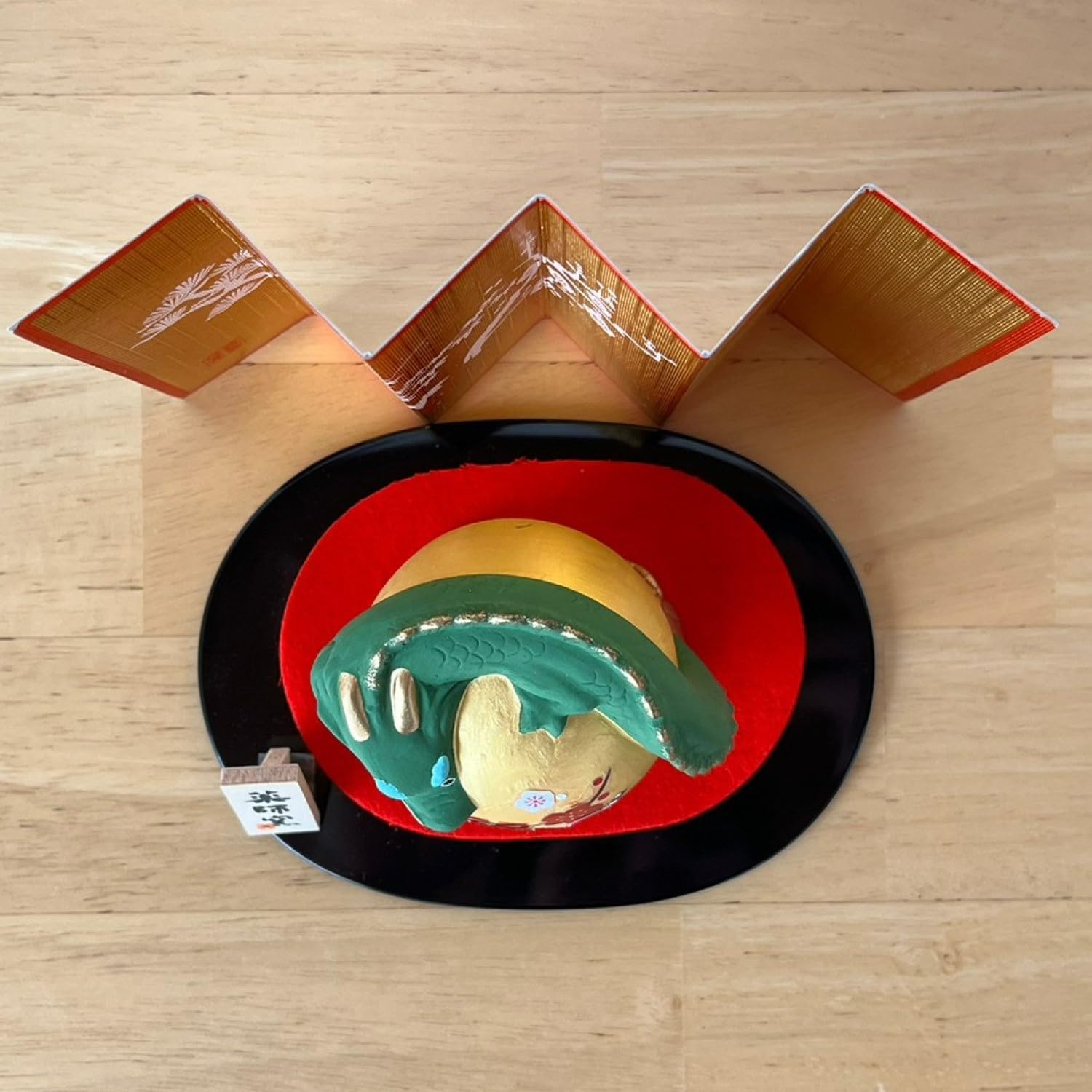 [PRE-ORDER] มังกรเขียว ปกป้องสมบัติ มังกรพันรอบทอง ของมงคลญี่ปุ่น ฮวงจุ้ยโต๊ะทำงาน เสริมโชคลาภ ปีมังกร นำเข้าจากญี่ปุ่น Dragon Zodiac 2024