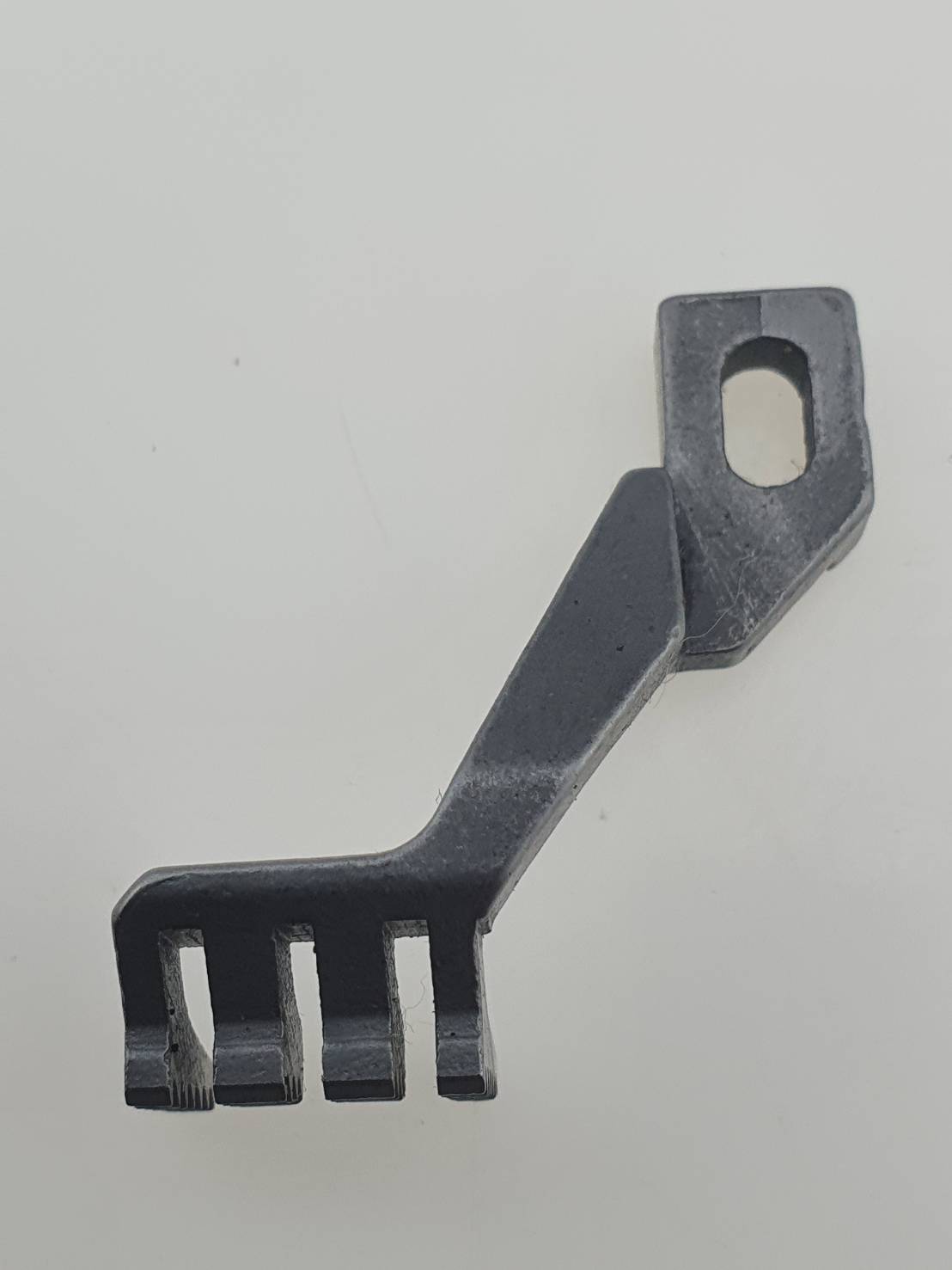 ชุดตีนผีจักรลา แป้นฟัน สำหรับจักรลาอุตสาหกรรม ระยะเข็ม 5.4 มิลลิเมตร