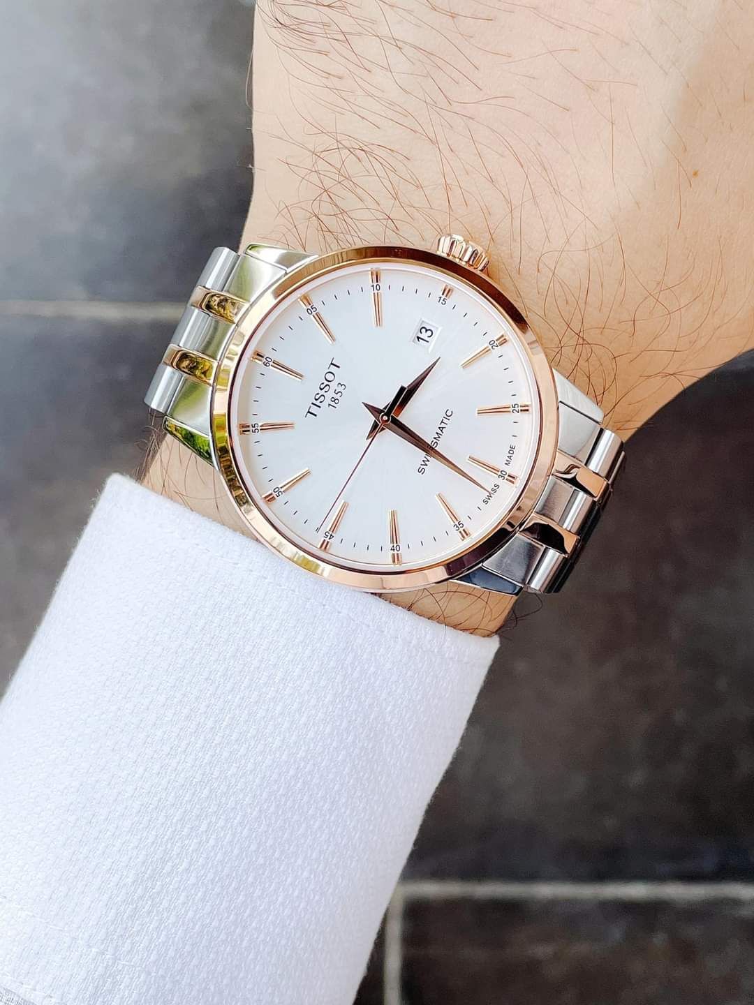 Tissot T129.407.22.031.00 นาฬิกาผู้ชาย Classic Swissmatic Automatic Men's Watch