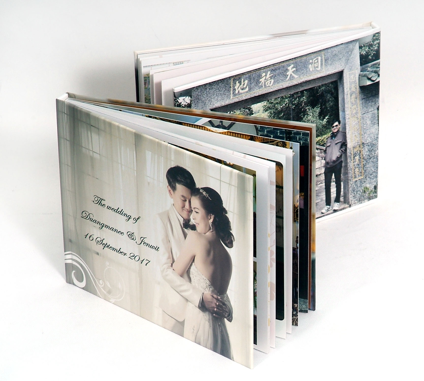 ของขวัญงานแต่ง PhotoBook ขนาด 8x12 นิ้ว แนวตั้ง 20หน้า ปกแข็งพิเศษ เคลือบร้อน