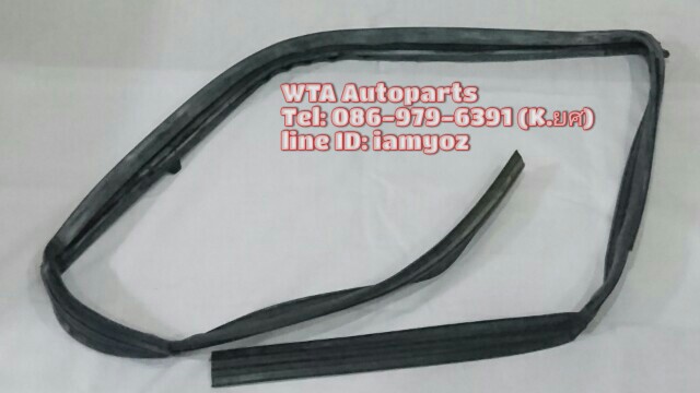 สักหราดร่องกระจก Toyota Commutor (F/RH)