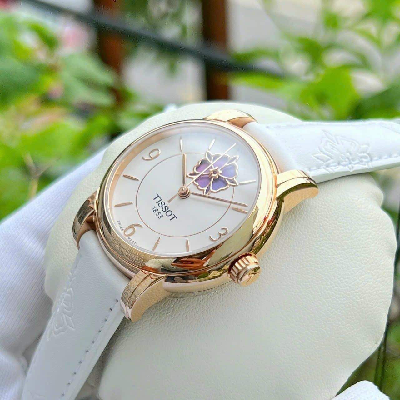 Tissot T050.207.37.017.05 นาฬิกาผู้หญิง Lady Heart Flower Powermatic 80 Women's Watch