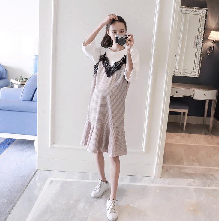 เดรสคลุมท้องแฟชั่น แขน4ส่วน ประดับลูกไม้ที่ช่วงอก ด้านล่างลายสก๊อต ปลายระบาย น่ารักมาก M L XL XXL