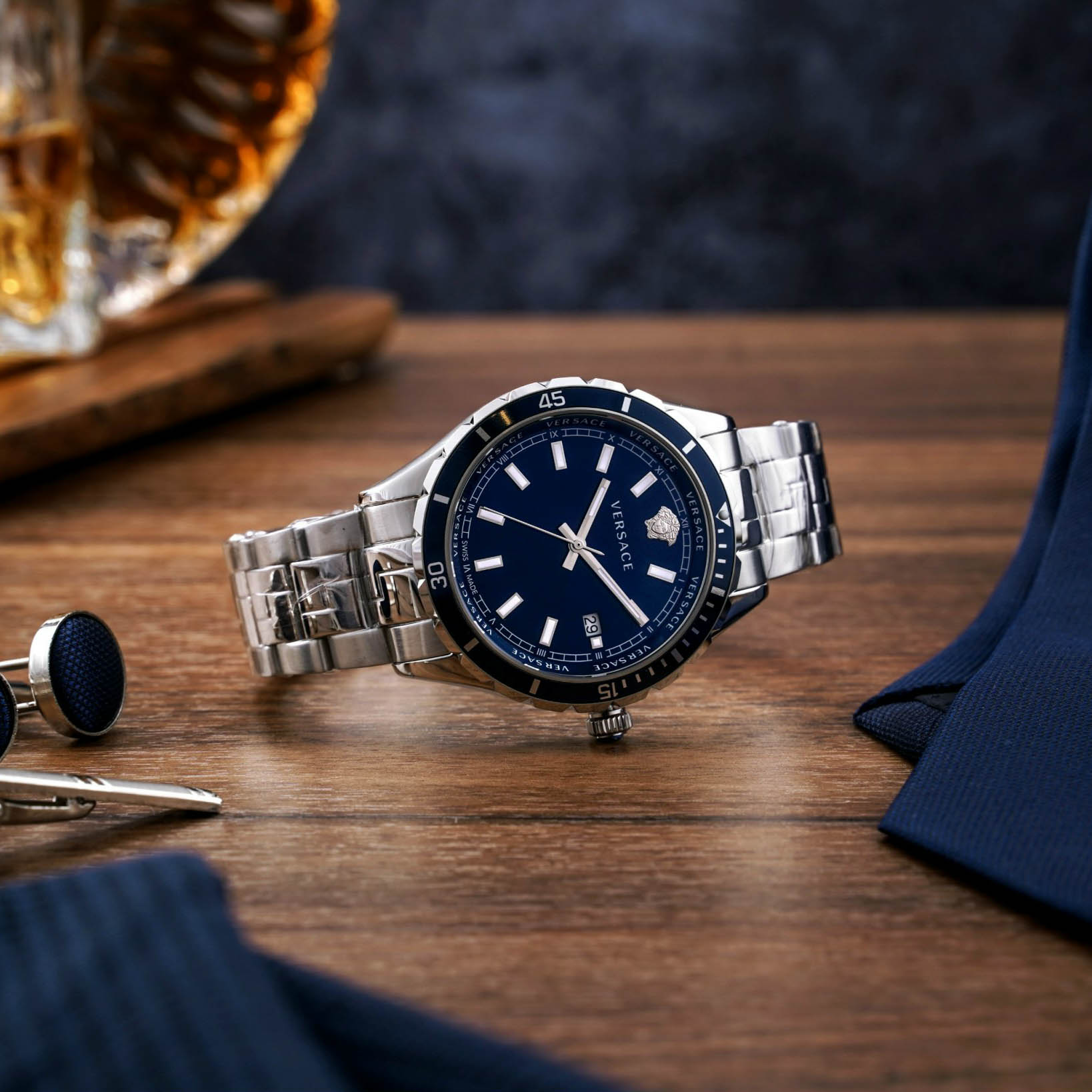 Versace VE3A00922 นาฬิกาผู้ชาย Hellenyium Quartz Men's Watch