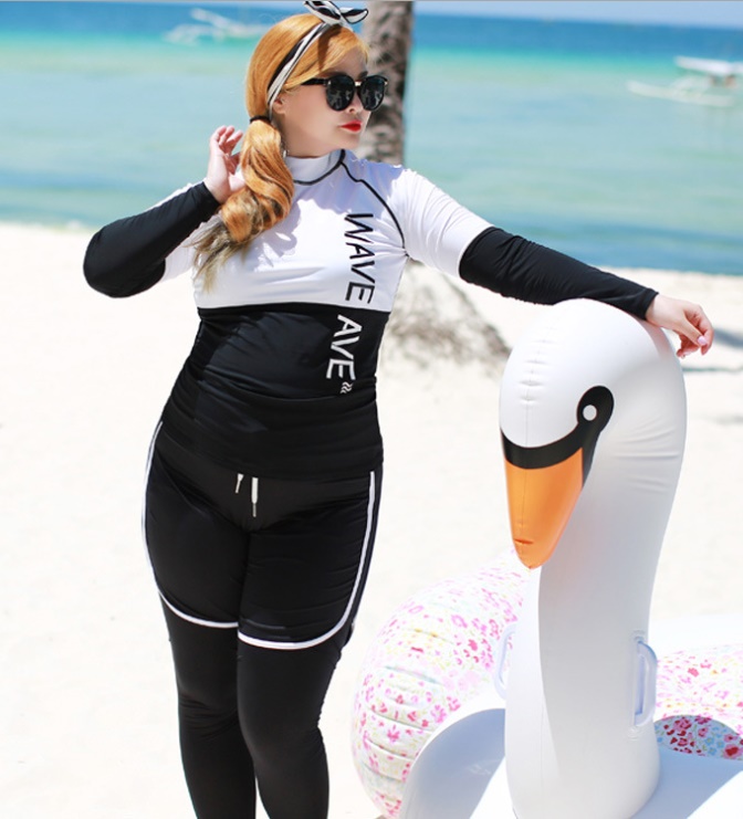 ชุดว่ายน้ำคนอ้วน พร้อมส่ง :ชุดว่ายน้ำไซส์ใหญ่แบบสปอร์ตสีดำขาวแต่งลายอักษร set 5 ชิ้นมีเสื้อแขนยาว บรา บิกินี่ กางเกงขาสั้น กางเกงขายาว แบบสวยคุ้มสุดๆจ้า:รายละเอียดไซส์คลิกเลยจ้า