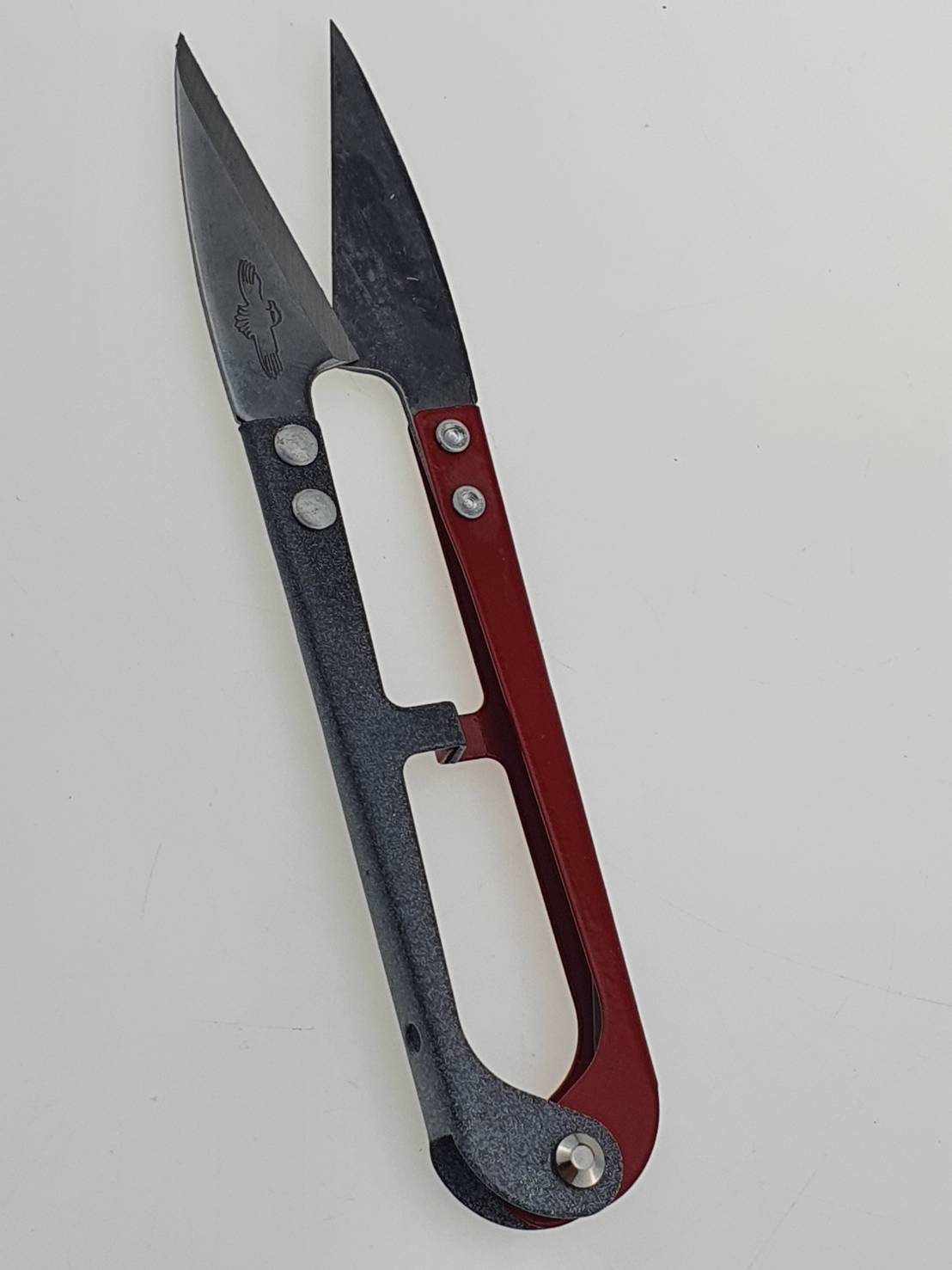 กรรไกรตัดด้าย กรรไกรก้ามปู กรรไกรขลิบด้ายกรรไกรสำหรับช่างเย็บผ้า และงาน DIY คมและใช้งานสะดวก