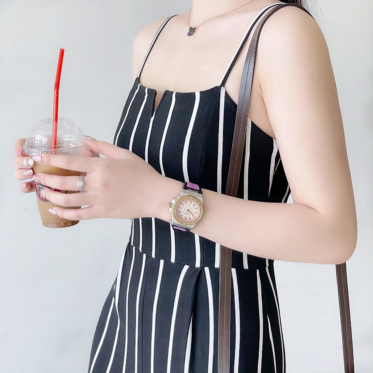 Versace VEHD00220 นาฬิกาผู้หญิง Chain Reaction Quartz Women's Watch