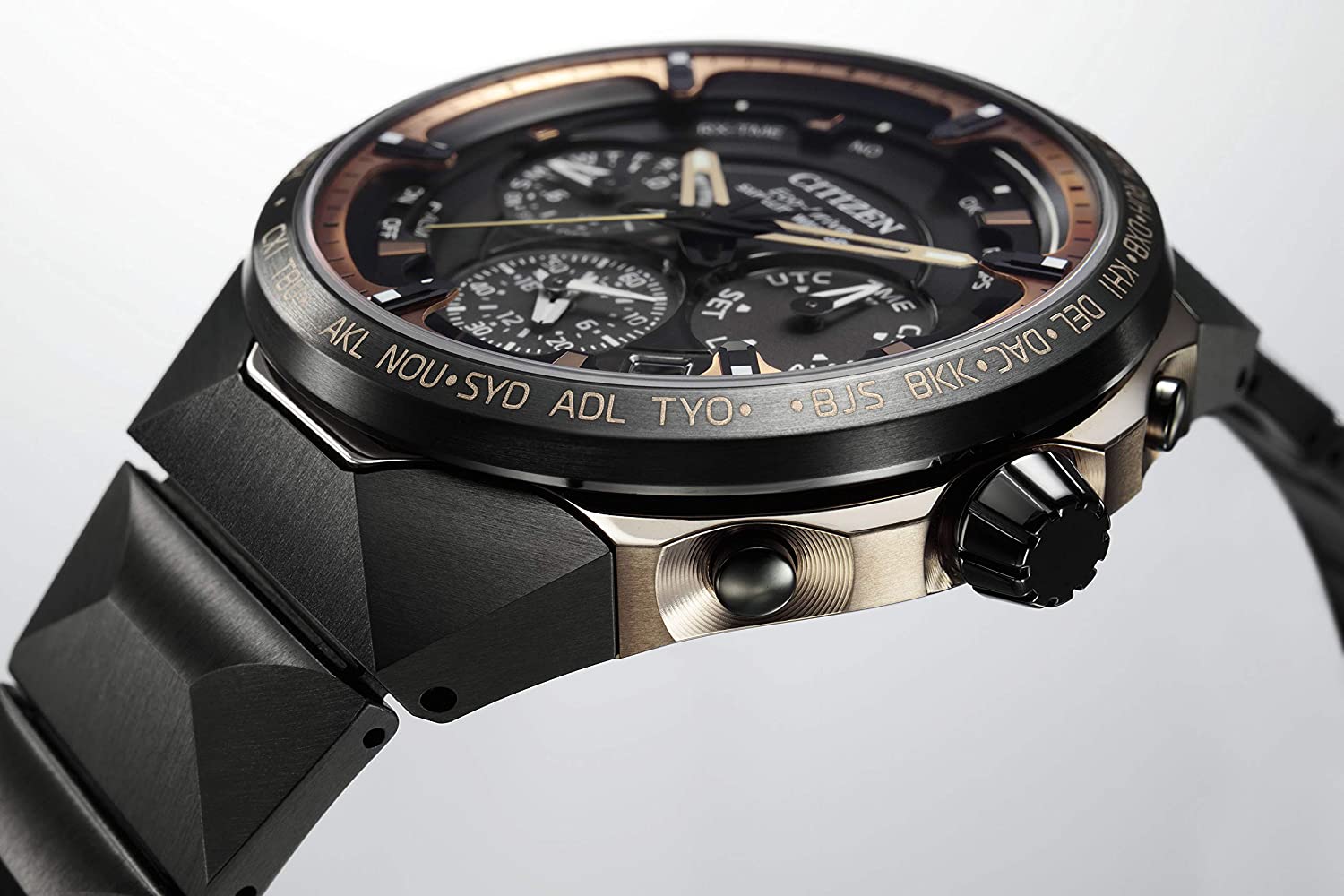 Citizen CC4025-82E นาฬิกาผู้ชาย Eco-Drive Satellite Wave 50th Anniversary of Titanium Technology Limited 550Pcs. Made in Japan Men's Watch