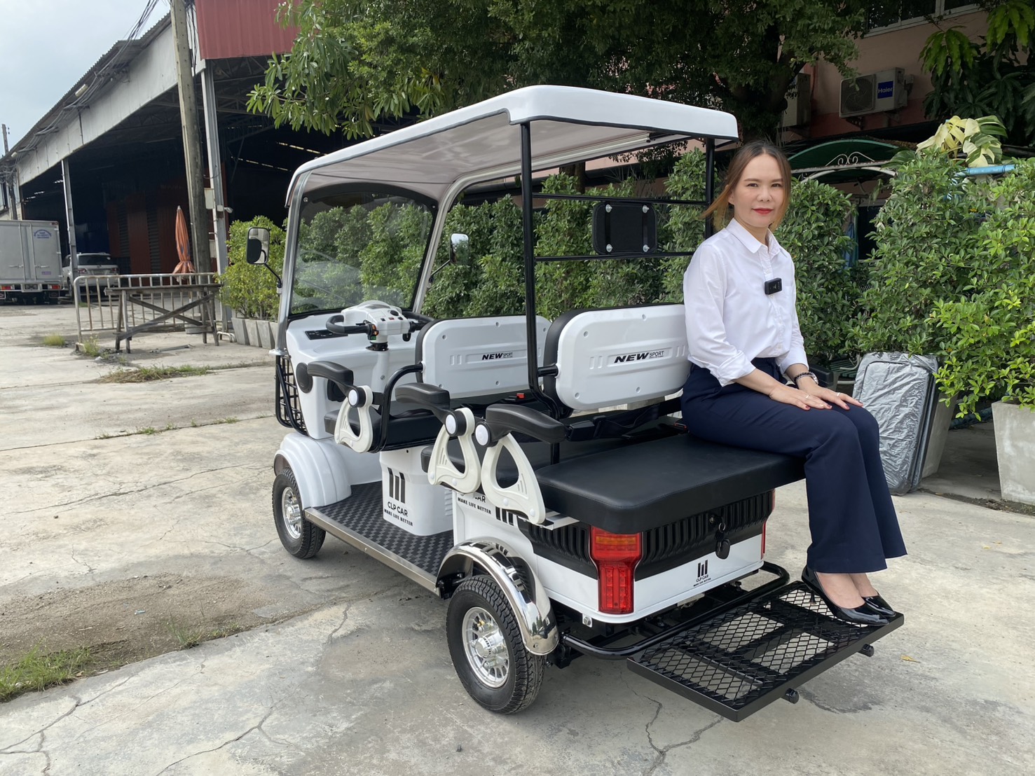 รถไฟฟ้า 4 ล้อ 6 ที่นั่ง (คนไซส์ใหญ่) รุ่น M-01ฺB BIG PLUS ยี่ห้อ CLP CAR ขับแฮนด์บิด