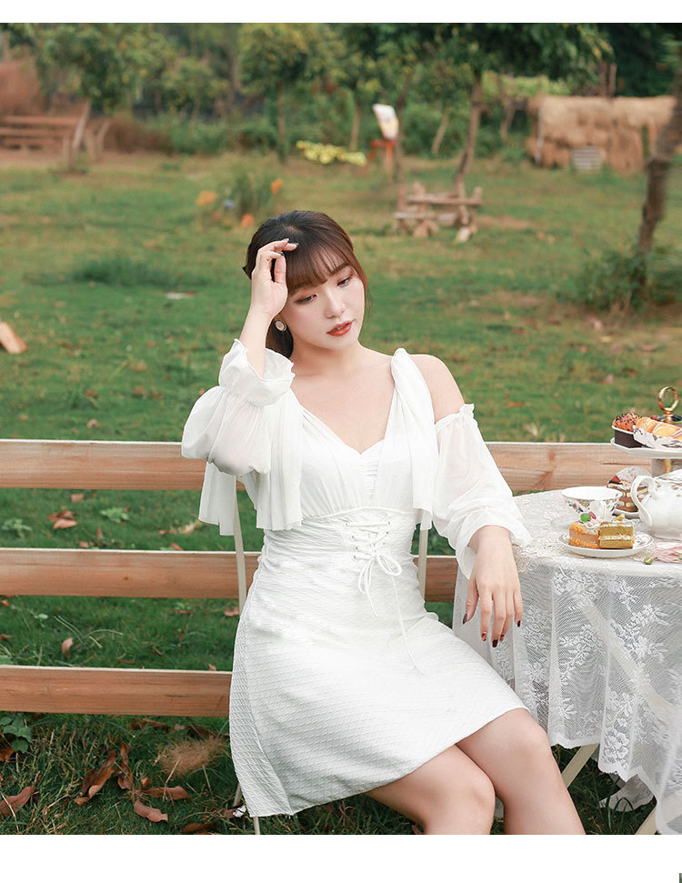 ชุดว่ายน้ำไซส์ใหญ่ 5xl พร้อมส่ง :ชุดว่ายน้ำคนอ้วนชุดเที่ยวทะเลสีขาวถักสายด้านหน้า แขนต่อถอดออกได้มีกางเกงขาสั้นใส่ด้านในแบบสวย sexyมากๆจ้า: ขนาด รอบอก 40 - 48 นิ้ว เอว 38 - 48 นิ้ว สะโพก 42 - 52 นิ้ว