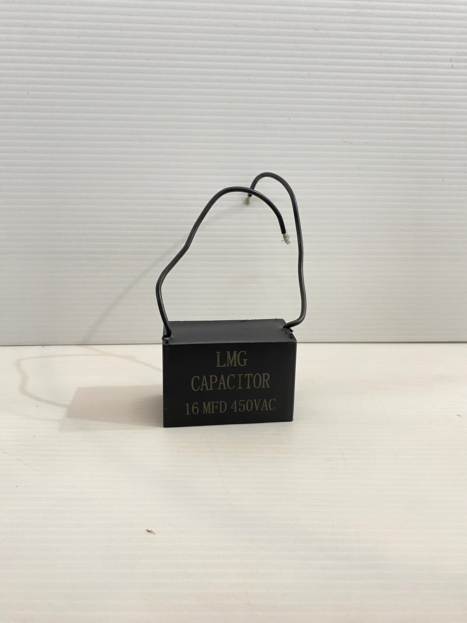 คาปาซิเตอร์ 14uf 16uf 18uf 20uf 450v. (คอนเดนเซอร์) LMG Capacitor แบบเหลี่ยม มีสาย