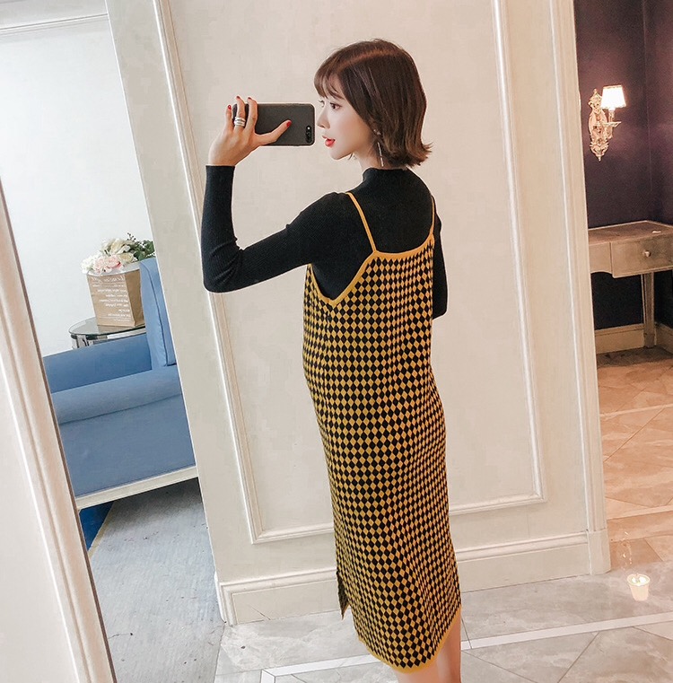 เอี๊ยมกระโปรงคลุมท้องยาว ผ้าไหมพรมยืดตัวนิ่ม มาพร้อมเสื้อแขนยาวใส่น่ารักมากค่ะ