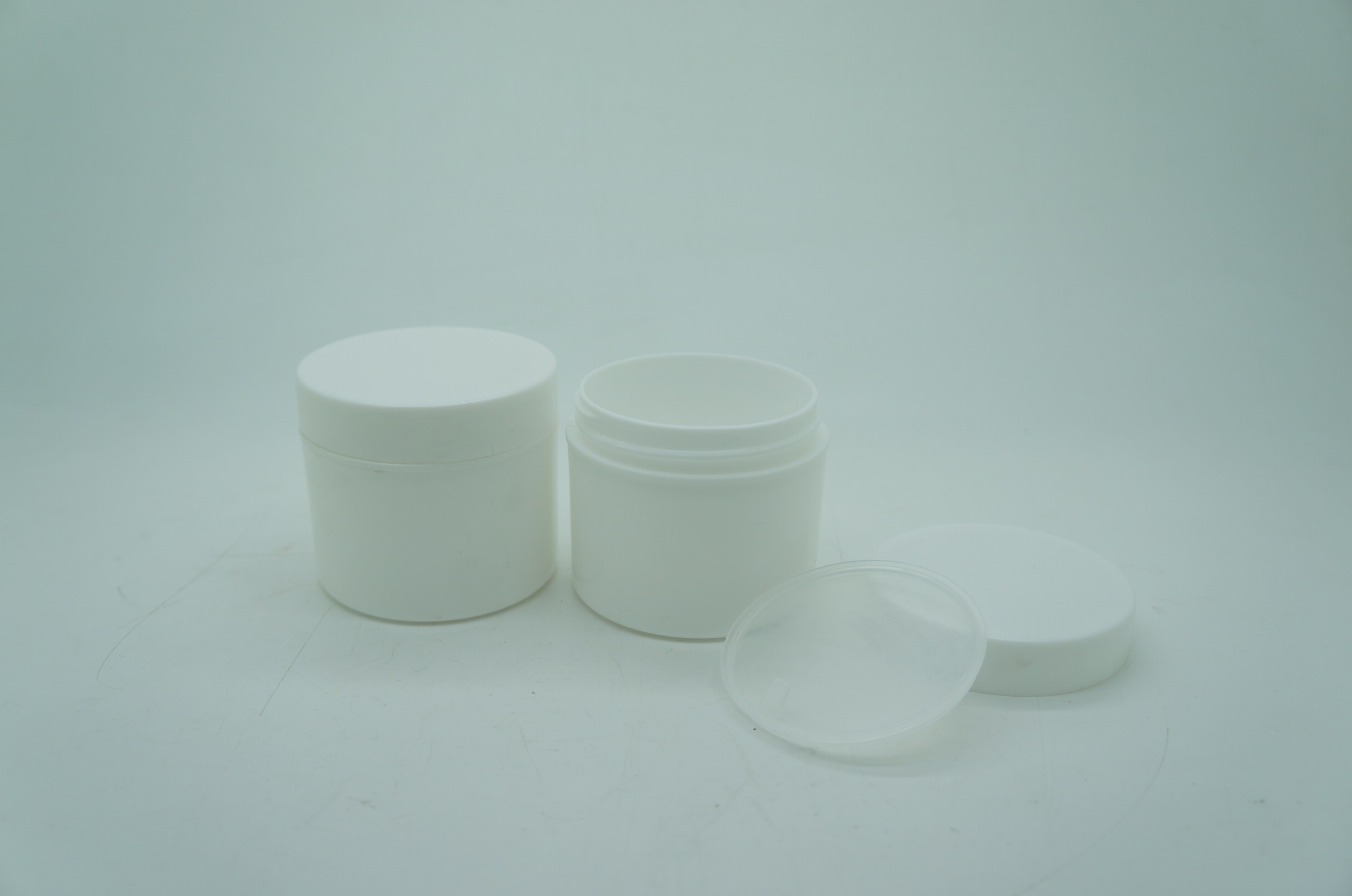 กระปุก T29 ขนาด 150 กรัม ขาวทึบ แพคละ 10 ชิ้น