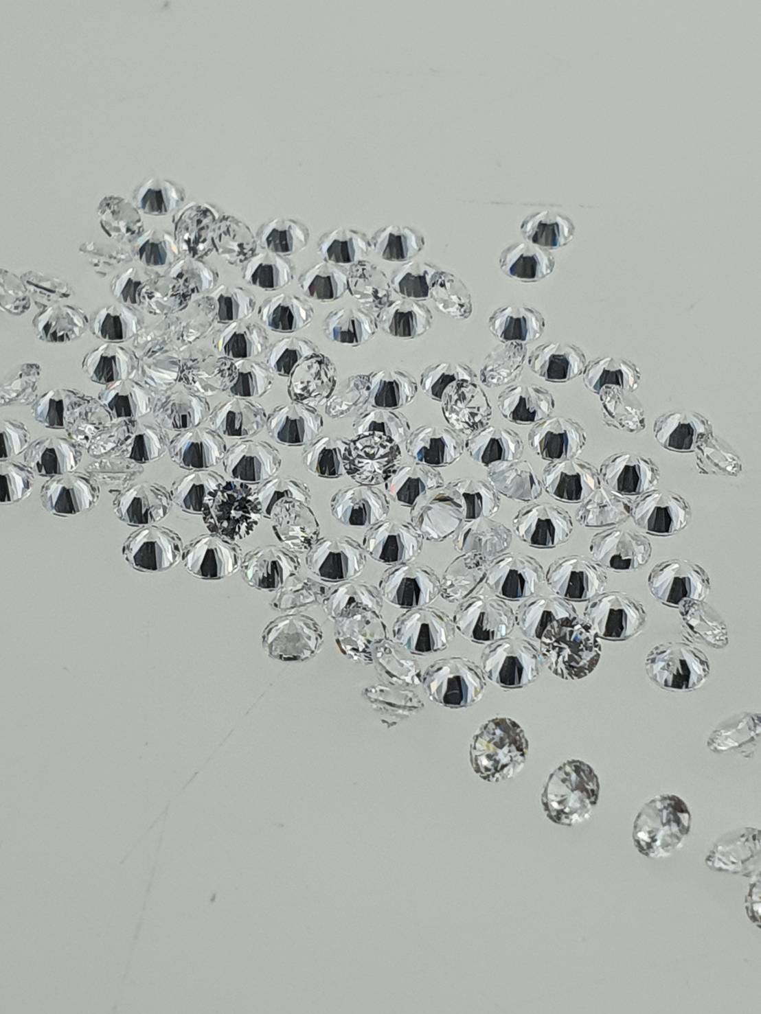 CZ Cubic Zirconia เพชรรัสเซีย เพชรสำหรับประดับนาฬิกาเพชรประดับกรอบพระเพชรประดับแหวน