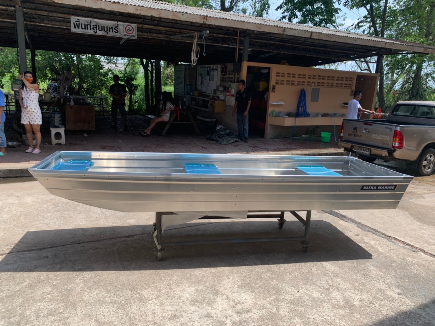 เรือท้องแบน รุ่น AJ12