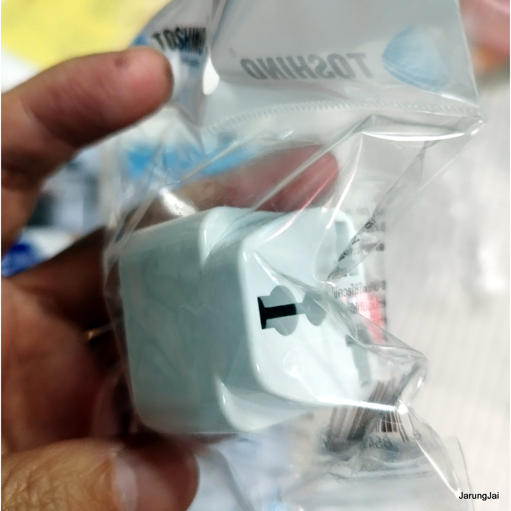 ปลั๊กแปลงขา รุ่น CO-7B toshino ตัวแปลงสามขา หัวแปลง