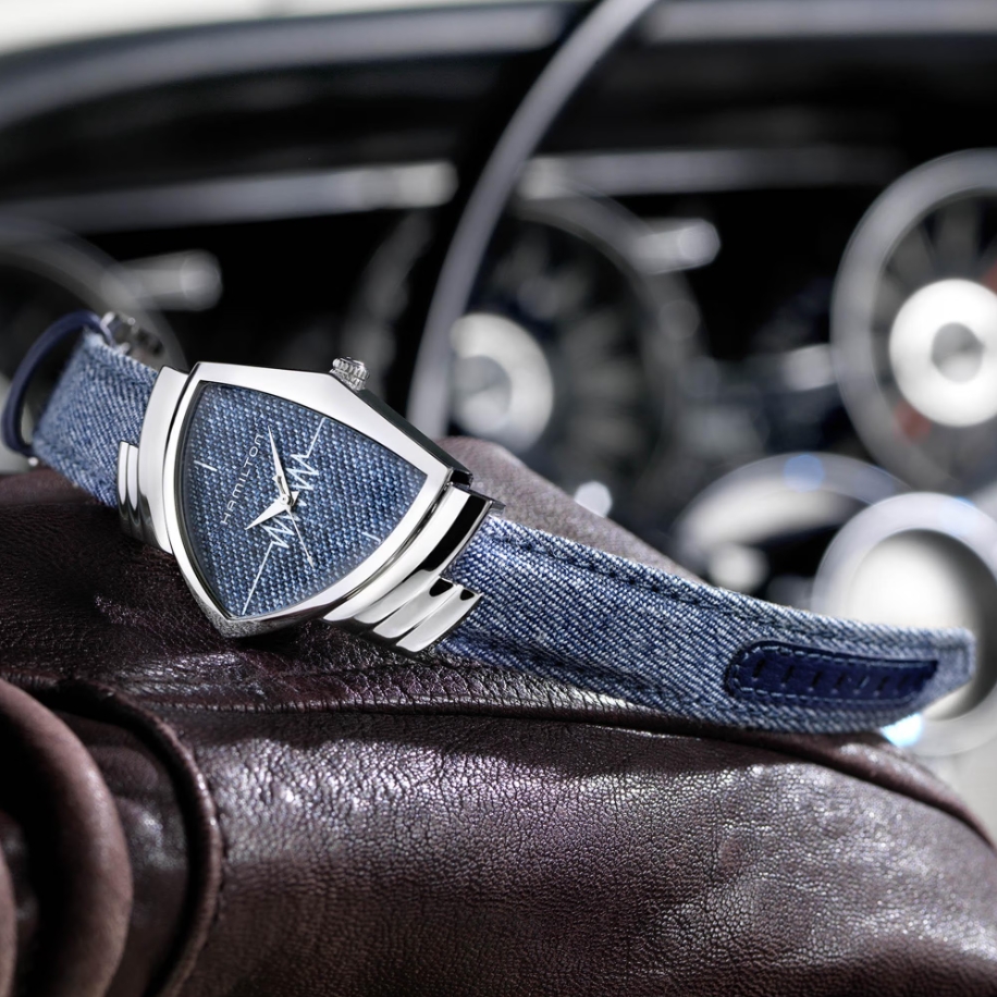 Hamilton H24211941 นาฬิกาผู้หญิง VENTURA QUARTZ Women's Watch