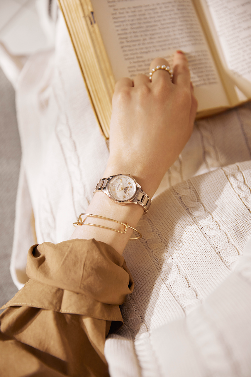 Citizen EE1006-51W นาฬิกาผู้หญิง xC Daichi Collection Radio-Controlled Eco-Drive Titanium Limited Sakura Made In Japan Women's Watch DIAMOND: 5pcs