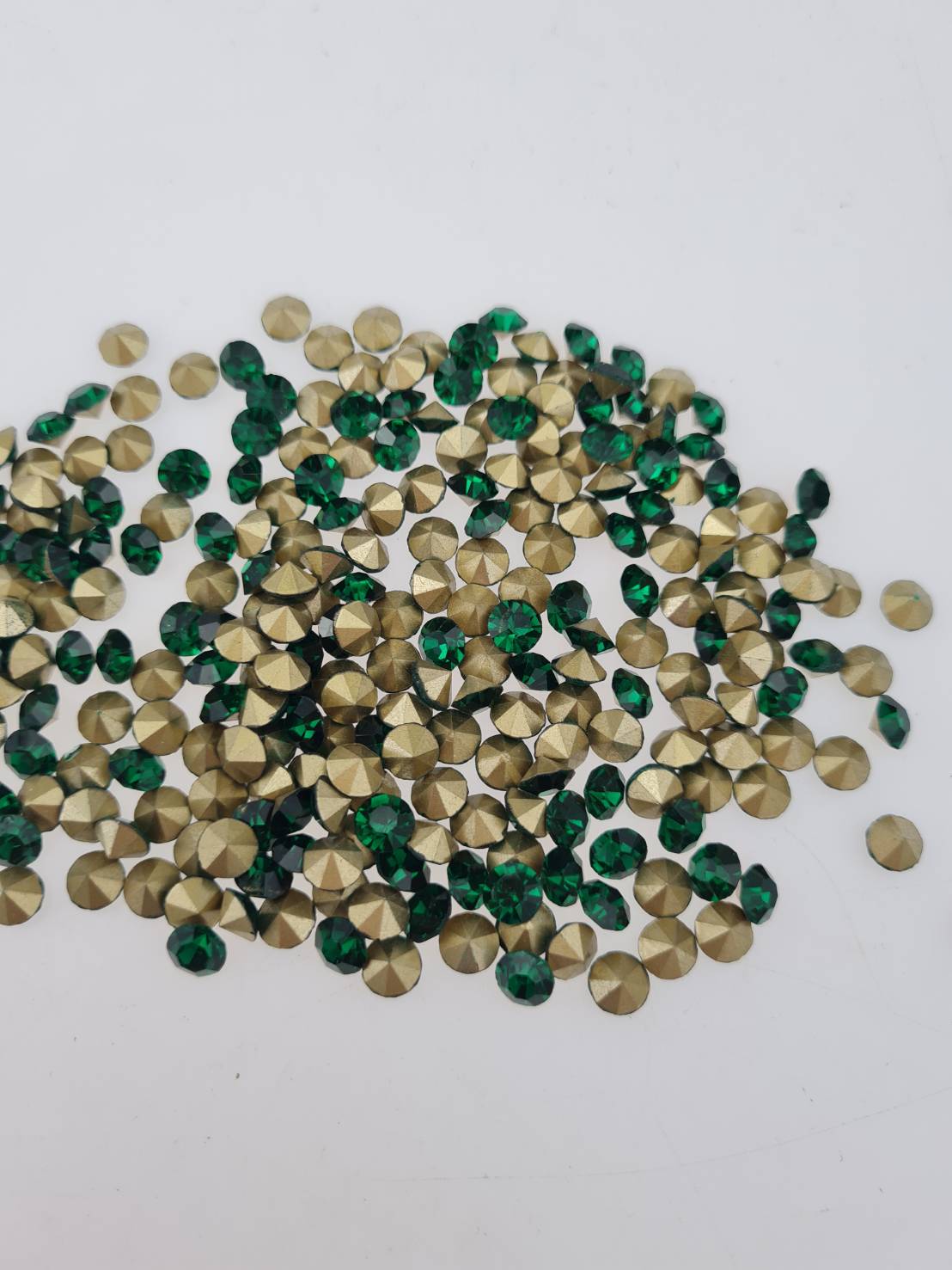 เพชรคริสตัลก้นแหลมขนาด 6.5มิลลิเมตร (SS30) เพชรคริสตัลสำหรับงานเครื่องประดับ Crystal