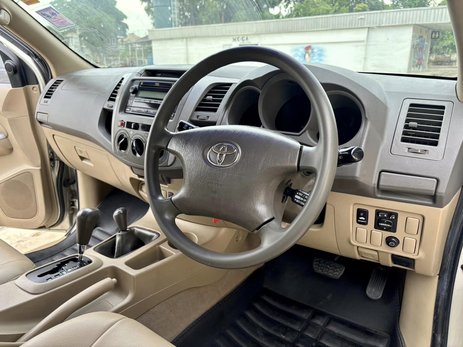 Toyota Hilux Vigo Double Cab 3.0G 4WD AT 2010