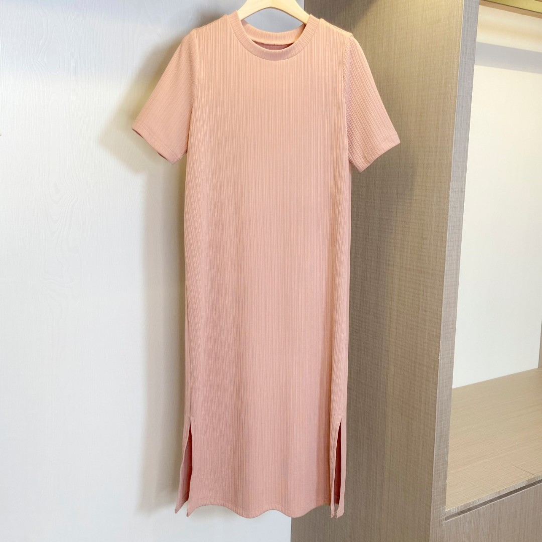 เดรสคลุมท้องแฟชั่นสบายๆ แขนสั้น ดูดี ผ้าทิ้งตัว มีน้ำหนัก เนื้อดีค่ะ M L XL XXL