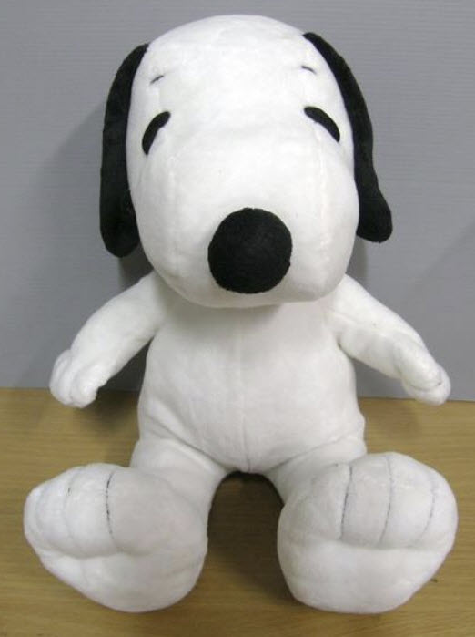 Snoopy ท่านั่ง ขนาด 14 นิ้ว (มือสอง)
