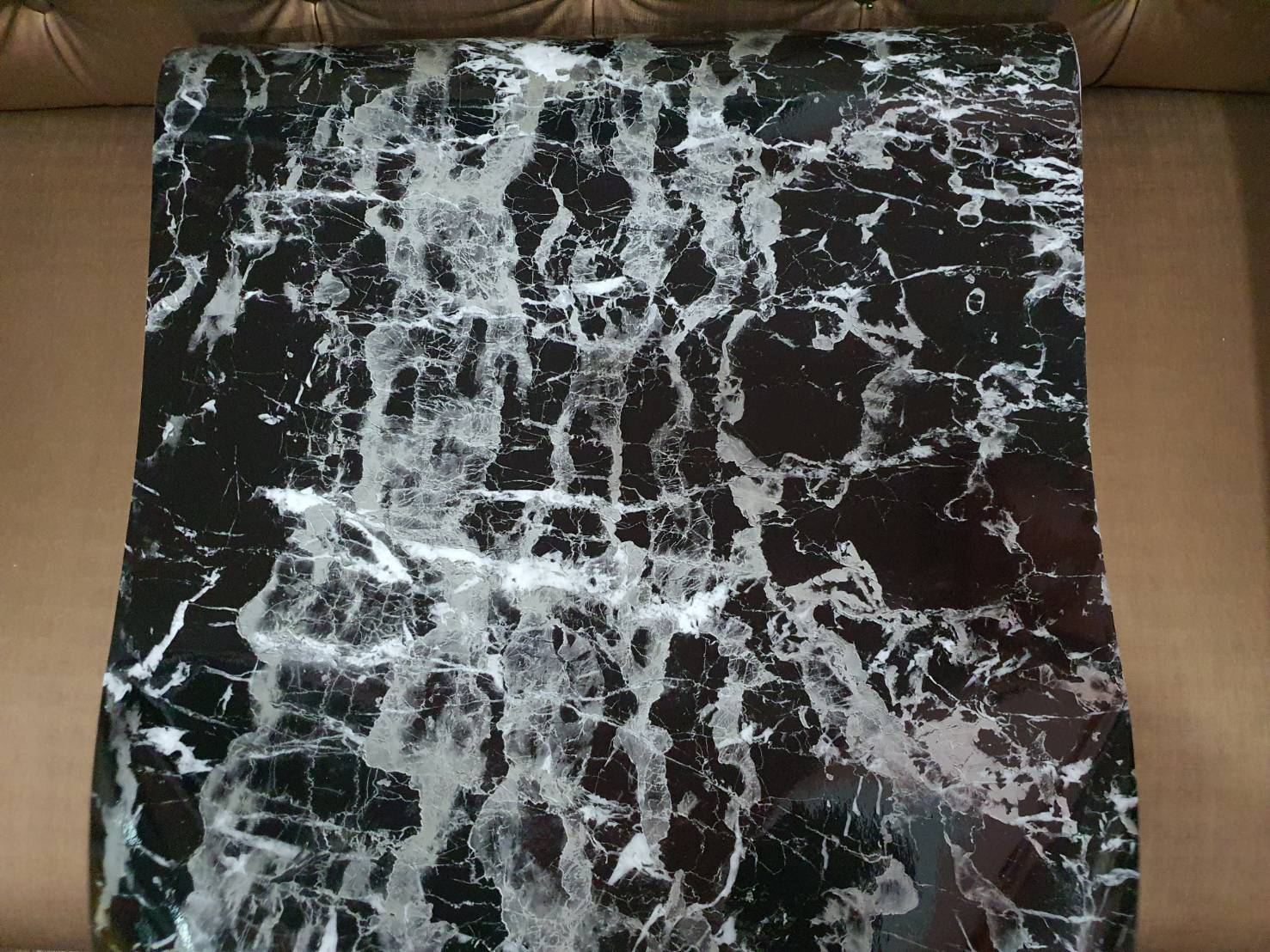 วอลเปเปอร์ PVC ลายหินอ่อน แบบเงา หน้ากว้าง 60 ซม. มีกาวในตัว