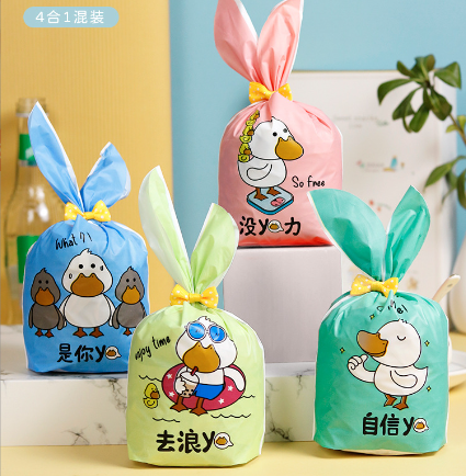 ถุงผูกหูกระต่าย ขนาด 13.5x22 ซม. แพ็คละ 47-50 ใบ (ชุดที่ 3/3)