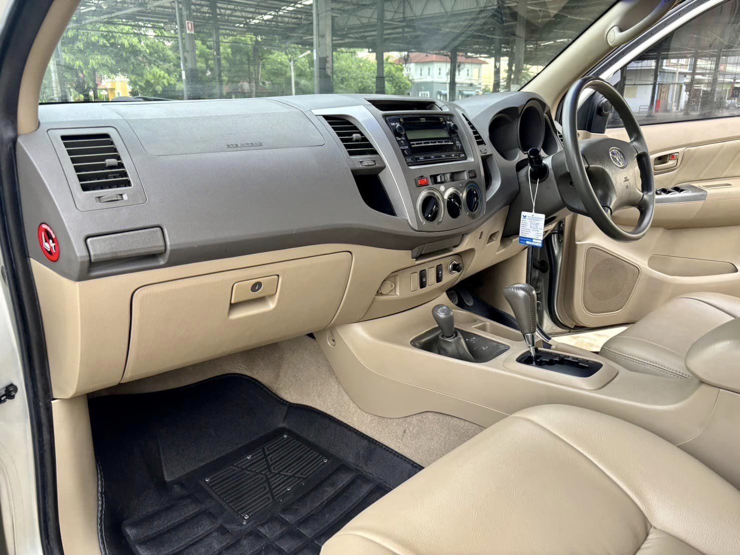 Toyota Hilux Vigo Double Cab 3.0G 4WD AT 2010