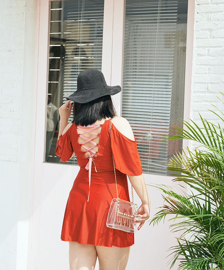 ชุดว่ายน้ำคนอ้วน 4xl พร้อมส่ง: ชุดว่ายน้ำไซส์ใหญ่สีส้มเว้าไหล่ถักผูกหลังเว้าไหล่ มีกางเกงขาสั้นใส่ด้านใน แบบสวยน่ารักมากๆจ้า:รอบอก38-48นิ้ว เอว34-42นิ้ว สะโพก38-48นิ้ว