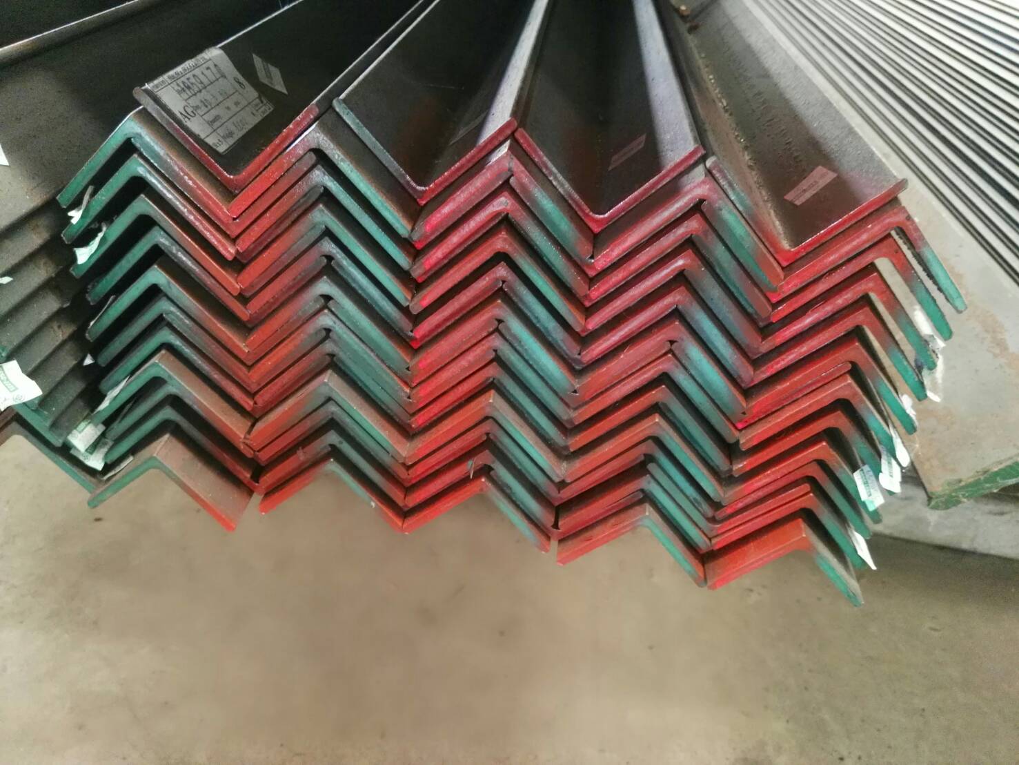 เหล็กฉาก 65 x 65 x 5mm x 6M
