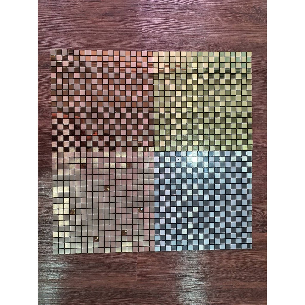 โมเสกกระจก+อลูมิเนียม มีกาวในตัว ขนาด : 30x30 ซม.
