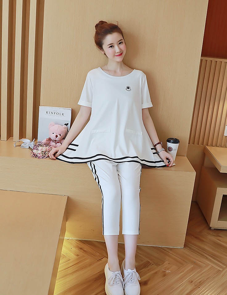 ชุดเสื้อ+กางเกง 5ส่วน ลายเส้นสปอต ดูคล่องตัว กระเป๋าหลอก เบาสบาย น่ารัก M,L,XL,XXL