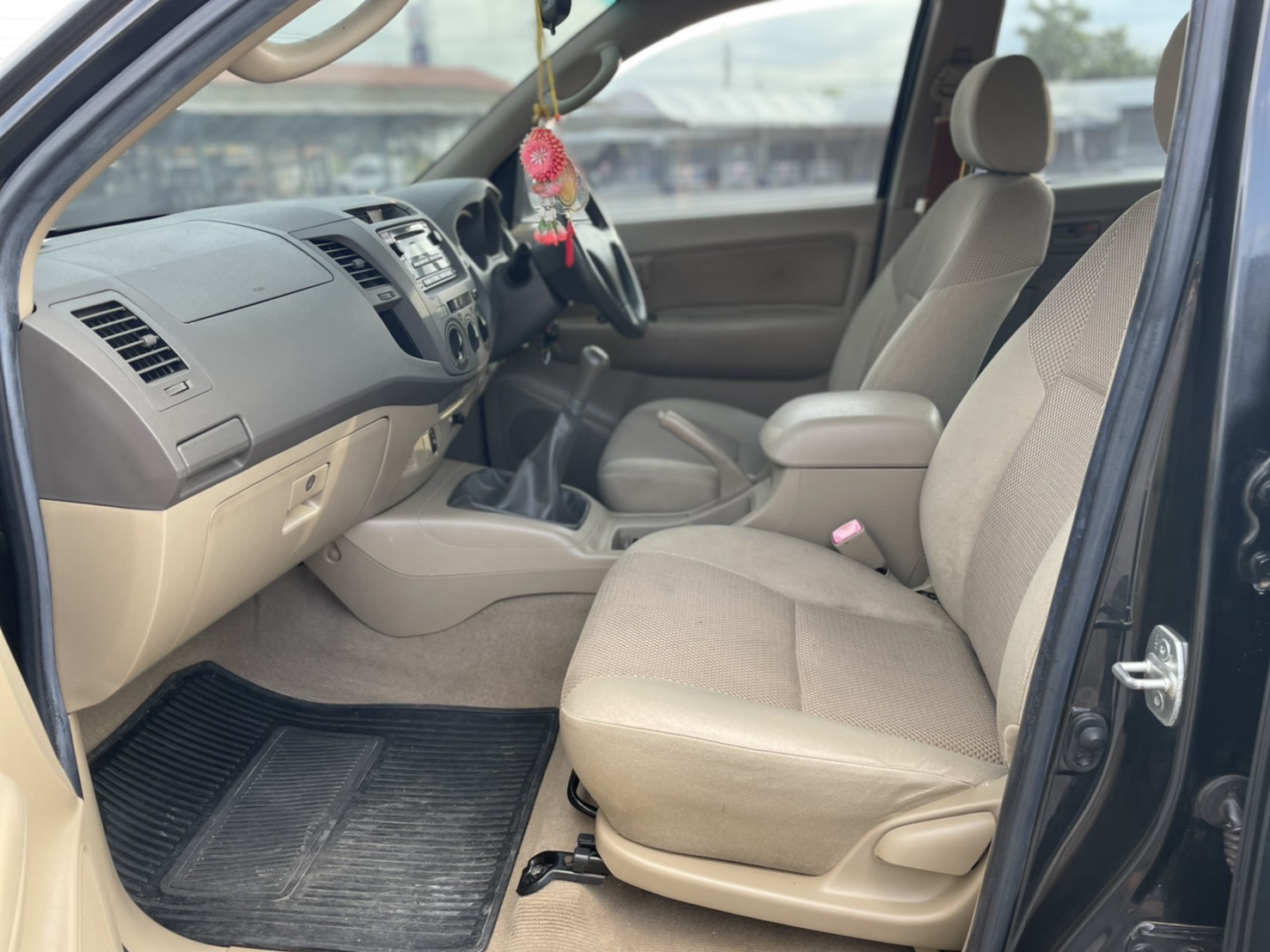 Totota Vigo 2.5E Prerunner Double Cab VN Turbo MT 2009