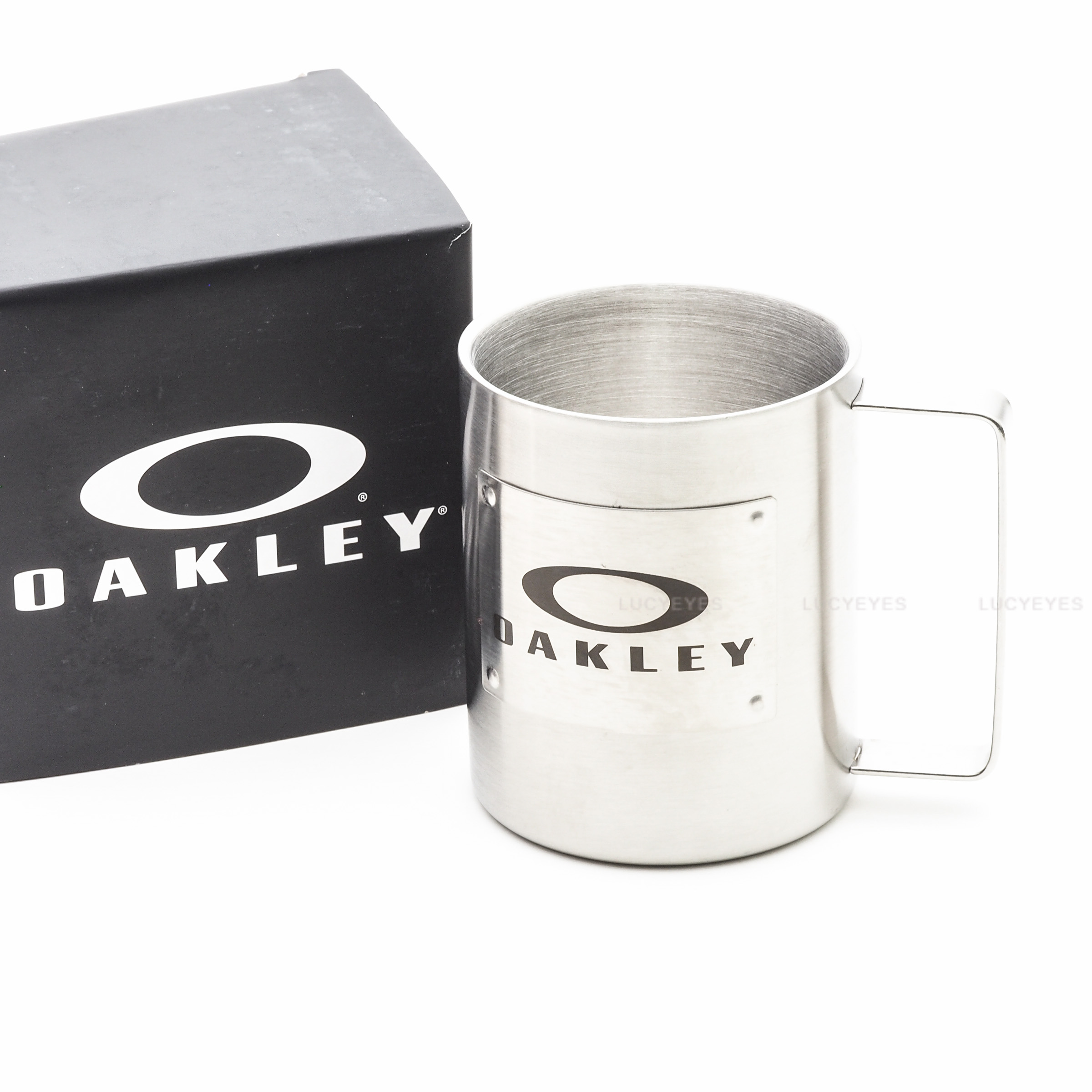 แก้วน้ำ Oakley สีเงิน แท้ 100%