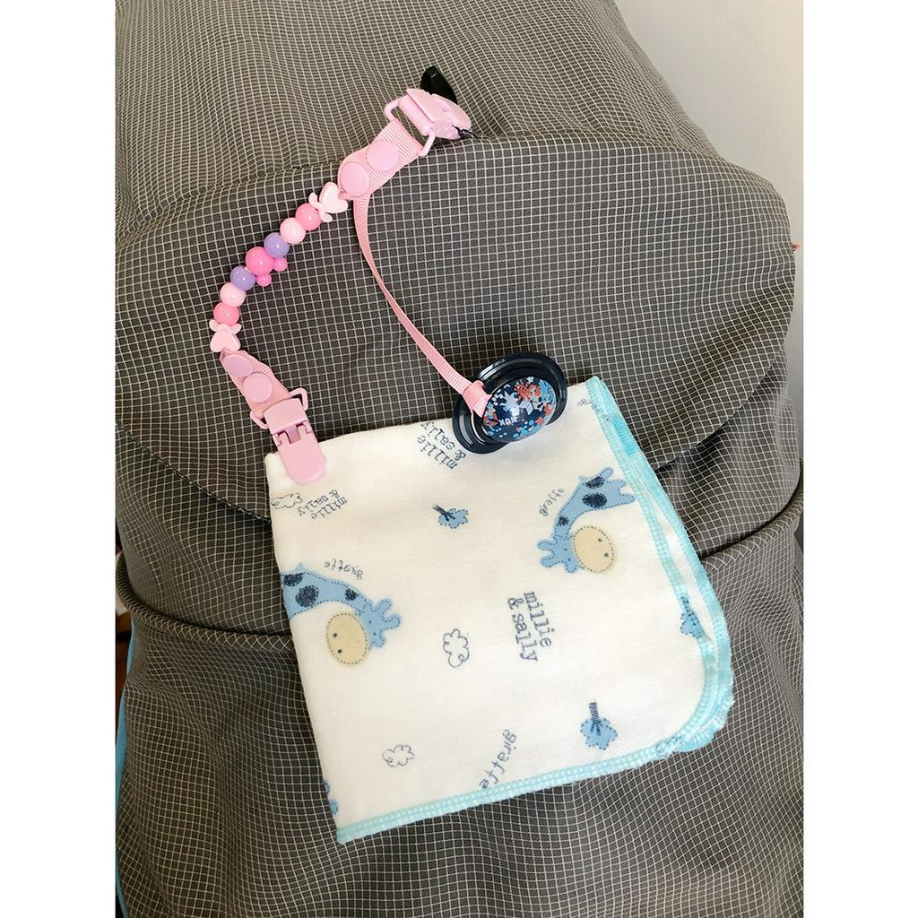 ที่หนีบผ้าเช็ดหน้าเด็ก ลายลูกปัด คล้องจุกหลอกได้ สายคล้องกันหล่น กันตก ที่หนีบผ้าเช็ดน้ำลาย