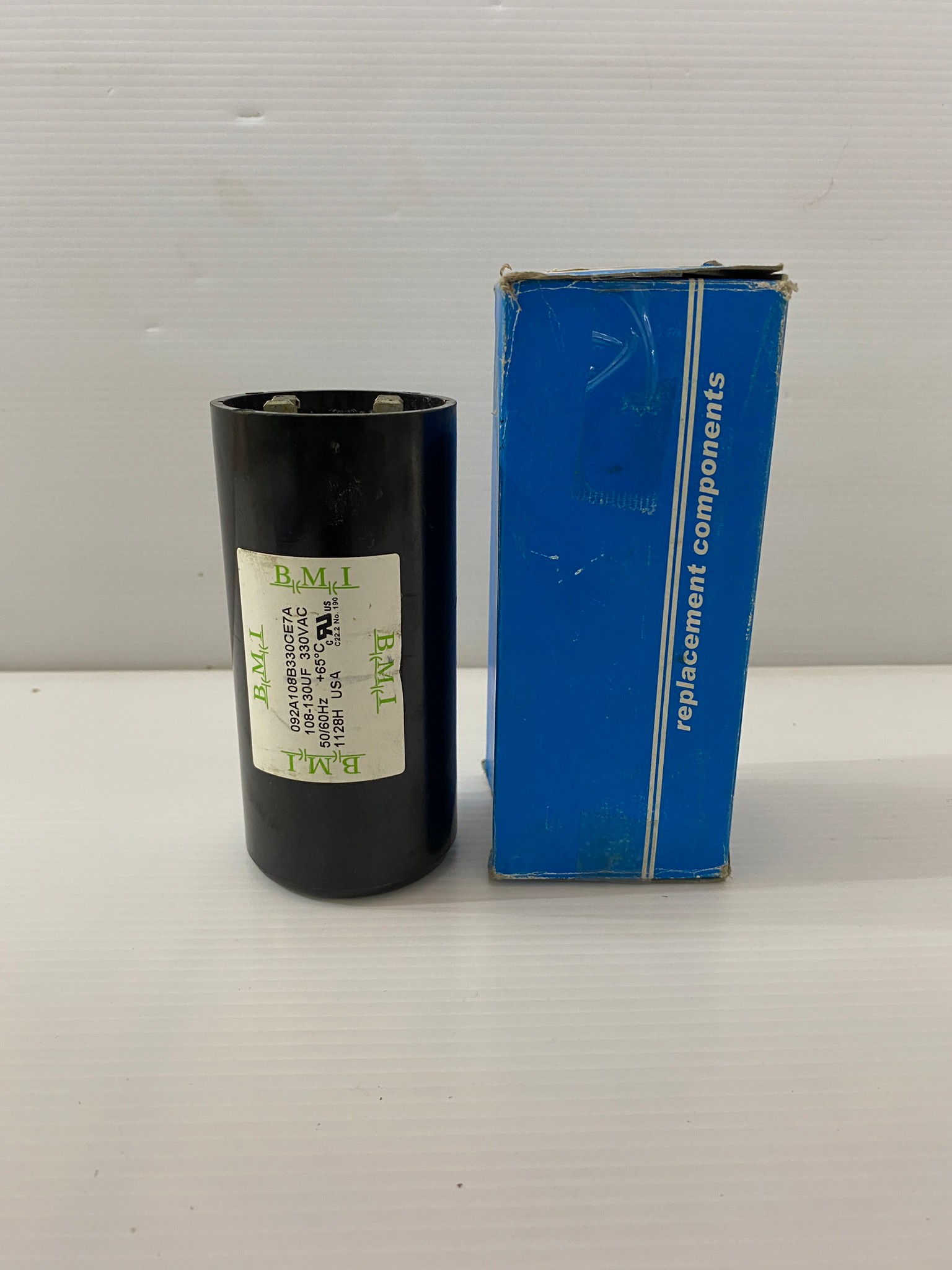 คาปาซิเตอร์ (คอนเดนเซอร์) 108-130uFx330v. B.M.I.แท้