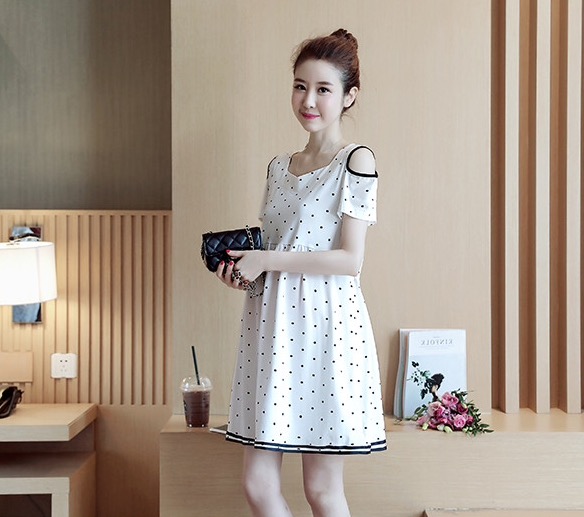 เดรสคนท้องเปิดไหล่ ใส่สบายผ้าเย็น เนื้อละเอียด น่ารักมากค่ะ M,L,XL,XXL