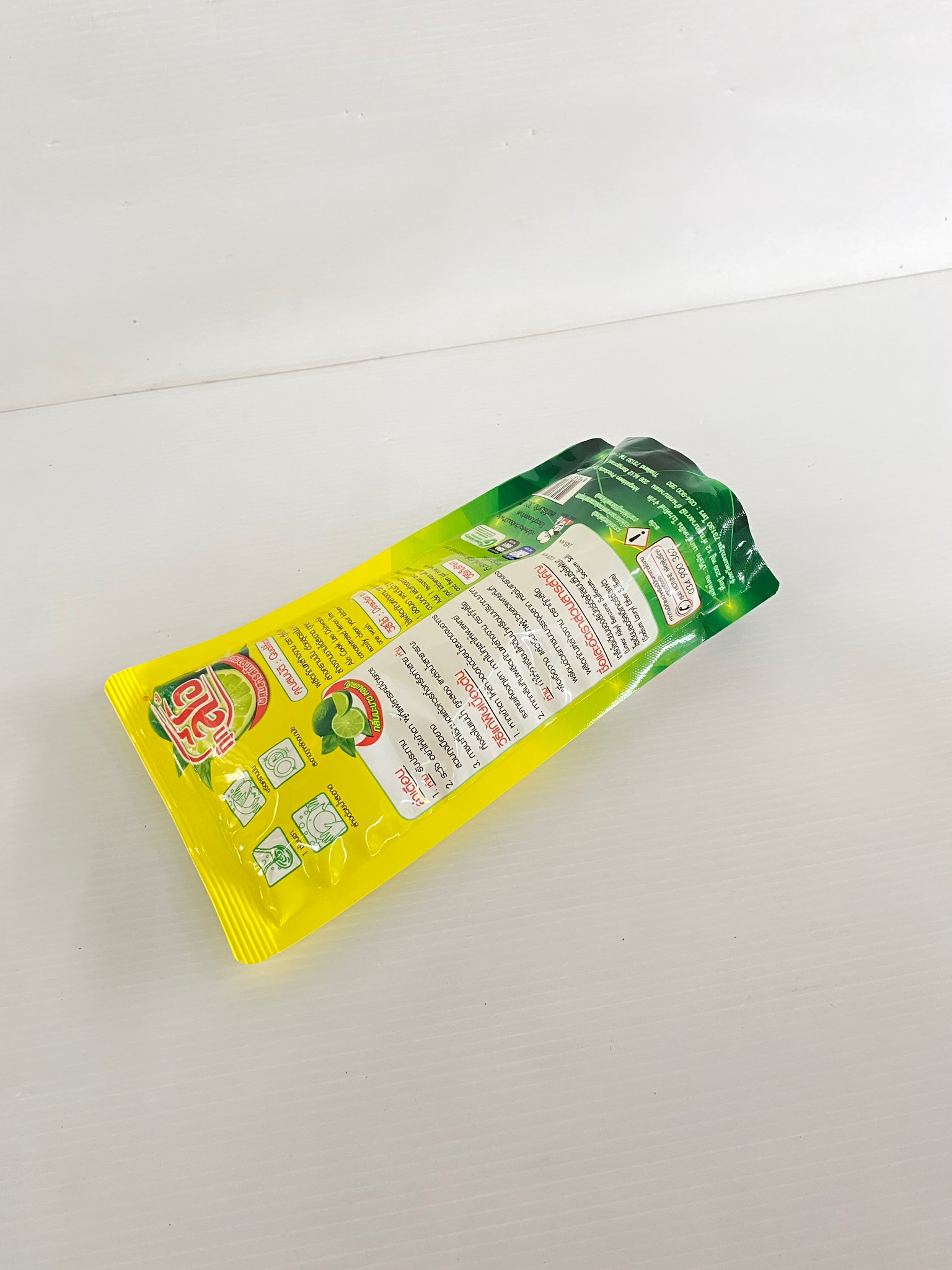น้ำยาล้างจานแบบถุงเติม 420ml.สูตรเข้มข้นผสมสารสกัดจากมะนาวกุ๊กลีโอ ราคาประหยัดใช้ดีเกินคุ้ม