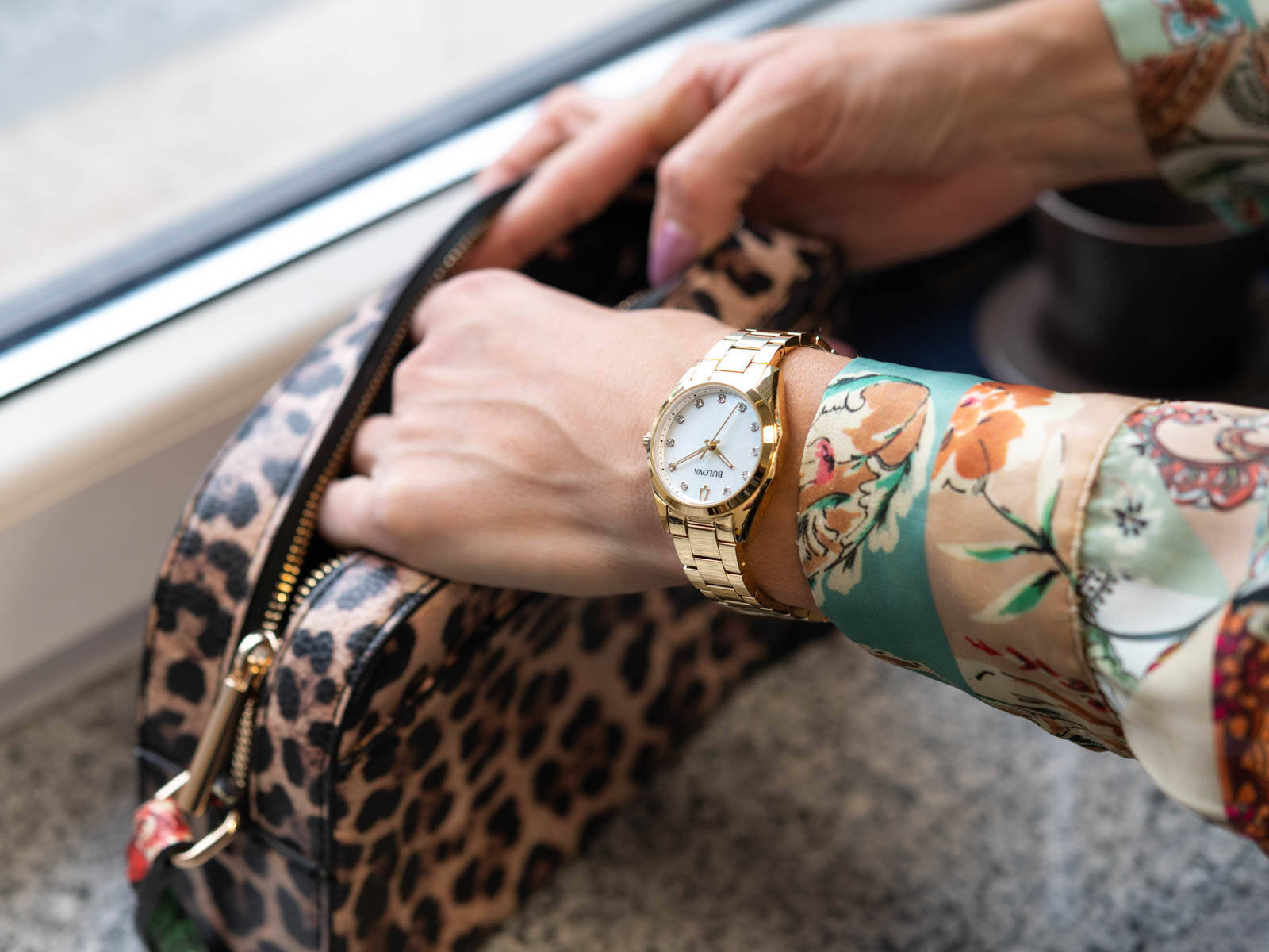 Bulova 97P172 นาฬิกาผู้หญิง Surveyor Quartz Women's Watch