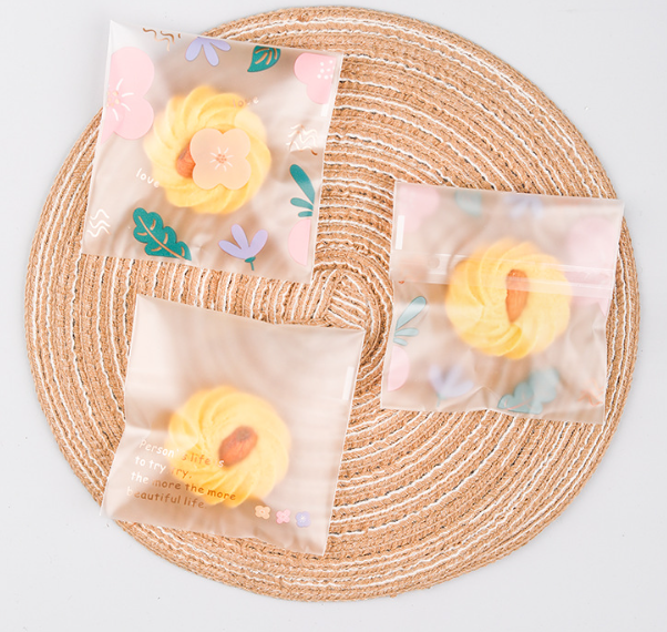 ถุงคุ๊กกี้ ฝากาว ขนาด 7x7 ซม.(ลายพิเศษสุด) จำนวน 95-100 ชิ้นต่อแพ็ค ชุดที่ 2/2