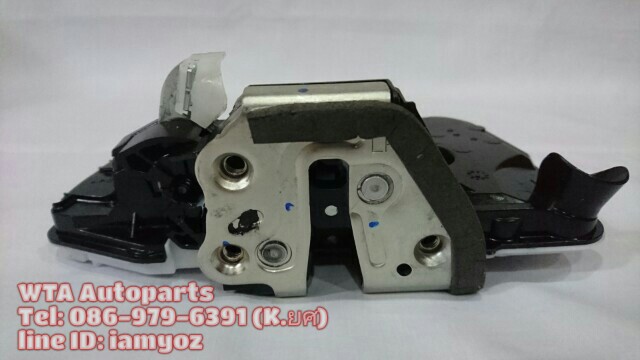 กลอนประตูไฟฟ้า Toyota REVO (F/LH)