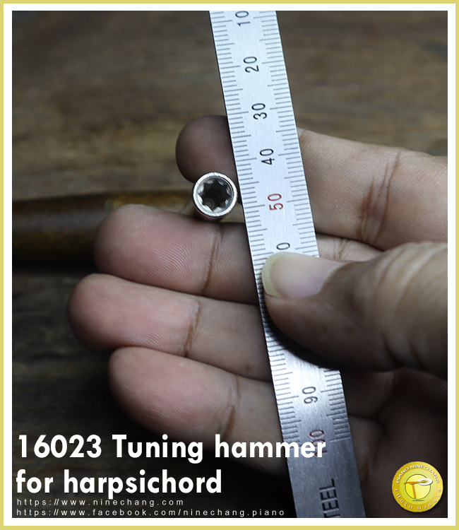 16023 Tuning hammer for harpsichord