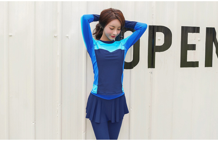 ชุดว่ายน้ำไซส์ใหญ่ 8XL แบบสปอร์ตพร้อมส่ง :ชุดว่ายน้ำคนอ้วนสีน้ำเงินฟ้าแขนขายาว. กางเกงขายาวแต่งกระโปรงระบาย สีสันสดใสแบบเก๋น่ารักมากๆจ้า:รอบอก44 - 58 นิ้ว เอว38 - 50 นิ้ว สะโพก44 - 60 นิ้ว