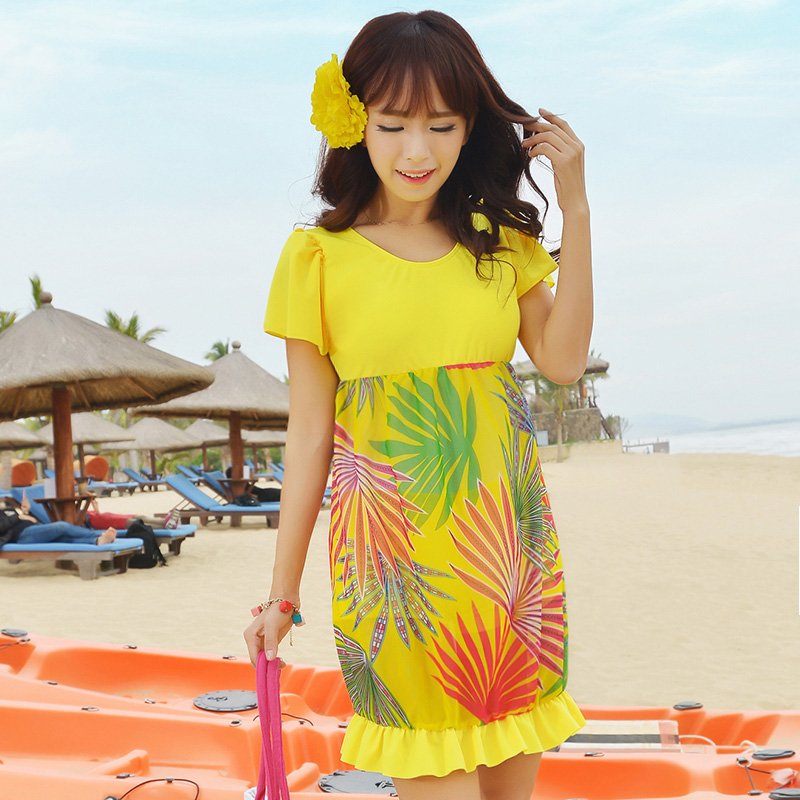 ชุดว่ายน้ำคนอ้วนพร้อมส่ง : ชุดว่ายน้ำแฟชั่นสีเหลืองแต่งลายผ้าสีสดใส กางเกงขาสั้นใส่ด้านในน่ารักมากๆจ้า:รอบอก36-40นิ้ว เอว30-34นิ้ว สะโพก38-40นิ้วจ้า