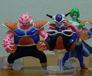 กาชาปอง 200 เยน ฟรีซ,ซาโบน และโดโดเรีย