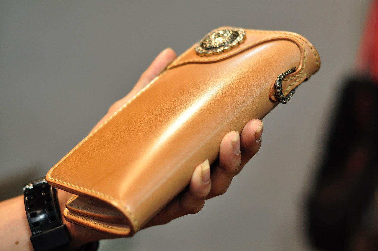 กระเป๋าสตางค์ชาย ใบยาว หนังม้าแท้ ตามสั่งครับ