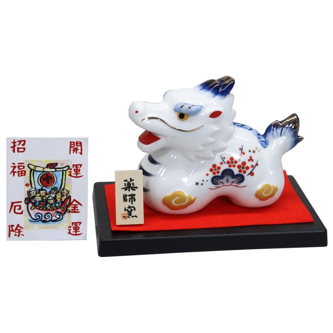 [PRE-ORDER] มังกรขาว ลายขอบน้ำเงิน ของตกแต่ง วันตรุษจีน ของมงคลญี่ปุ่น เสริมดวง ฮวงจุ้ยโต๊ะทำงาน เสริมโชคลาภ ปีมังกร นำเข้าจากญี่ปุ่น Dragon Zodiac 2024